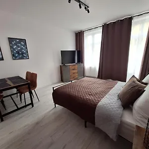 https://cracow-by-night-apartments.krakowhotelspoland.com